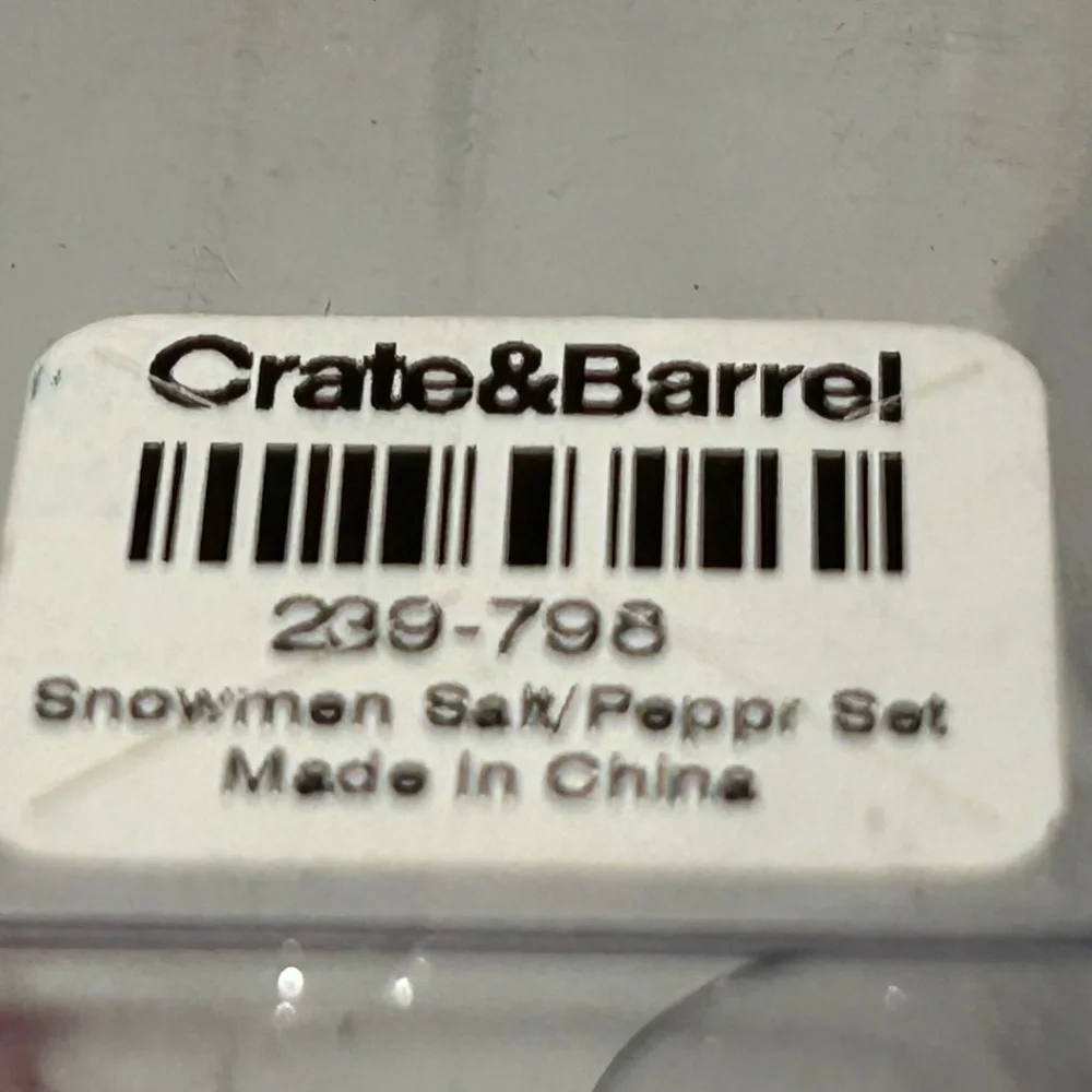 Crate & Barrel Ceramic Snowman Salt & Pepper Set - NWT